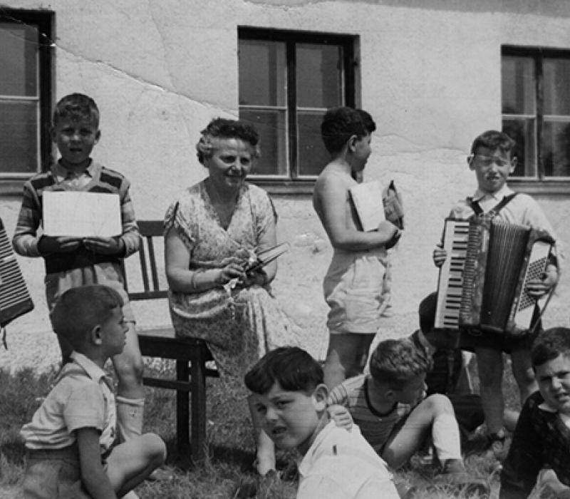 Kinder mit instrumenten